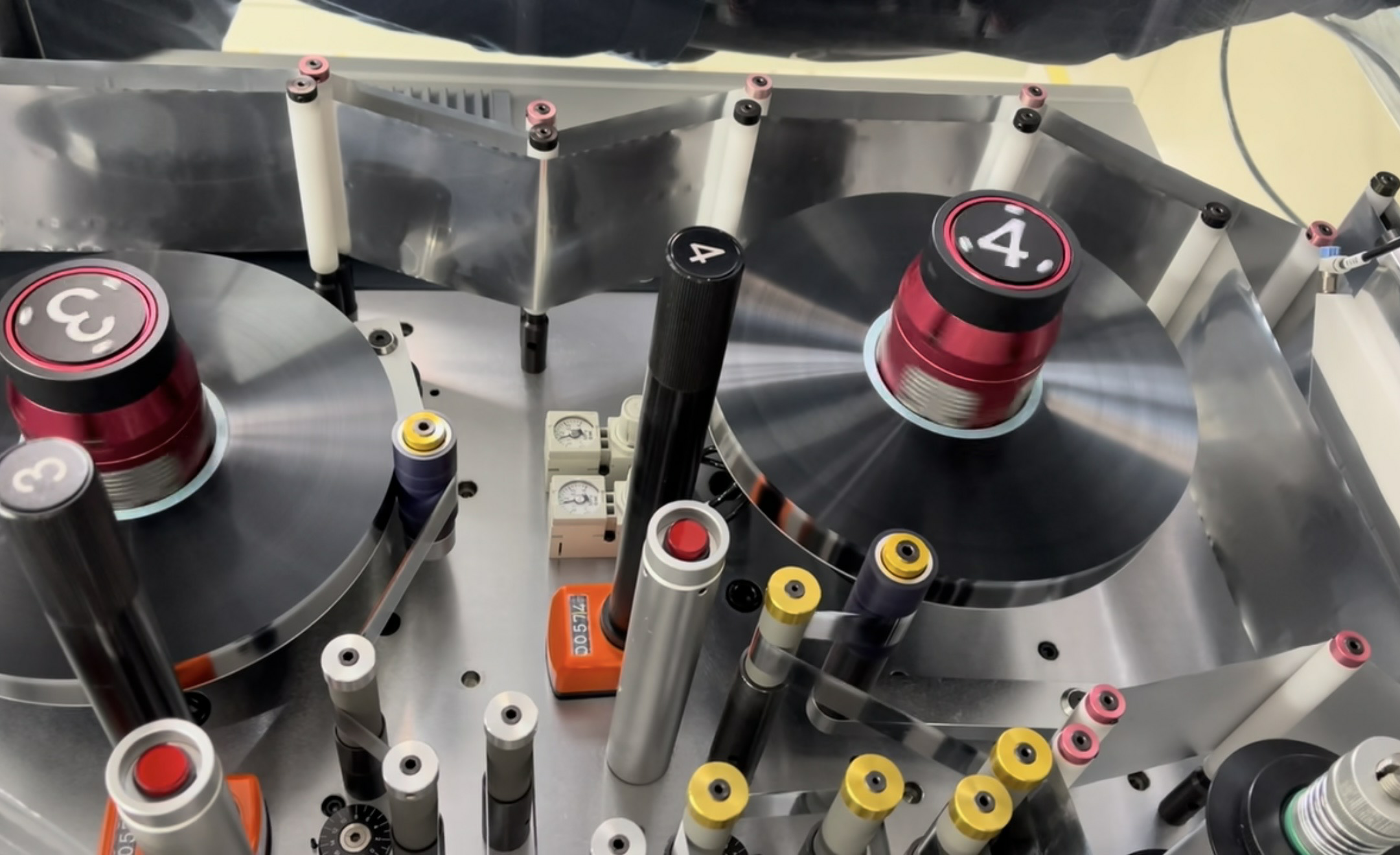 Zasady robocze materiałów dielektrycznych kondensatora i optymalizacja wydajności