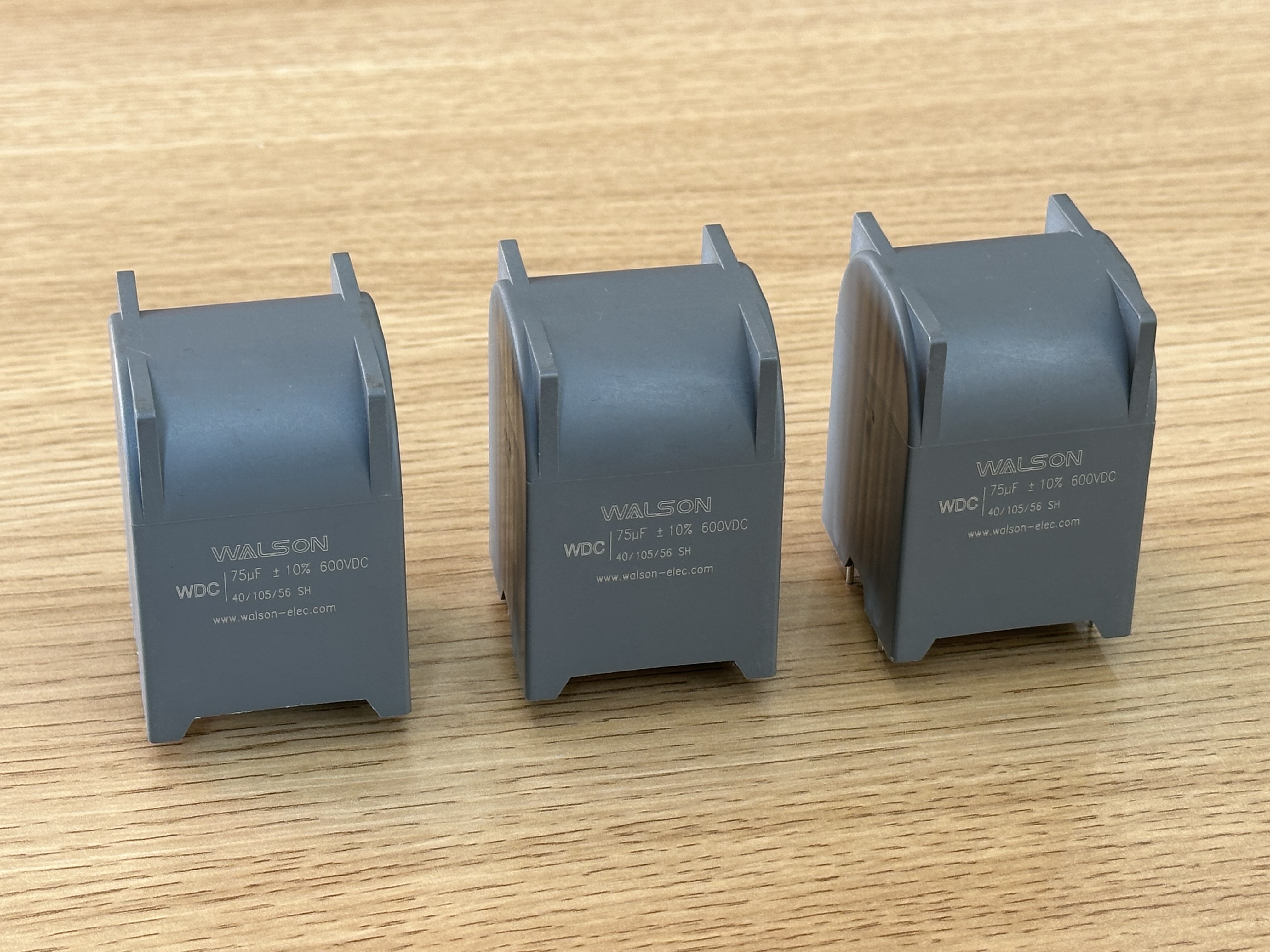 Interpretacja parametrów ESR/ESL kondensatorów foliowych i ich istotny wpływ na pracę sprzętu